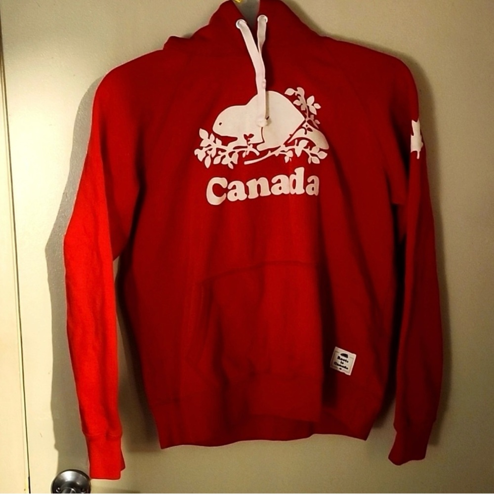 Roots Canada Men’s Pullover Hoodie Sweatshirt Size M Red Beaver Logo Canada Made